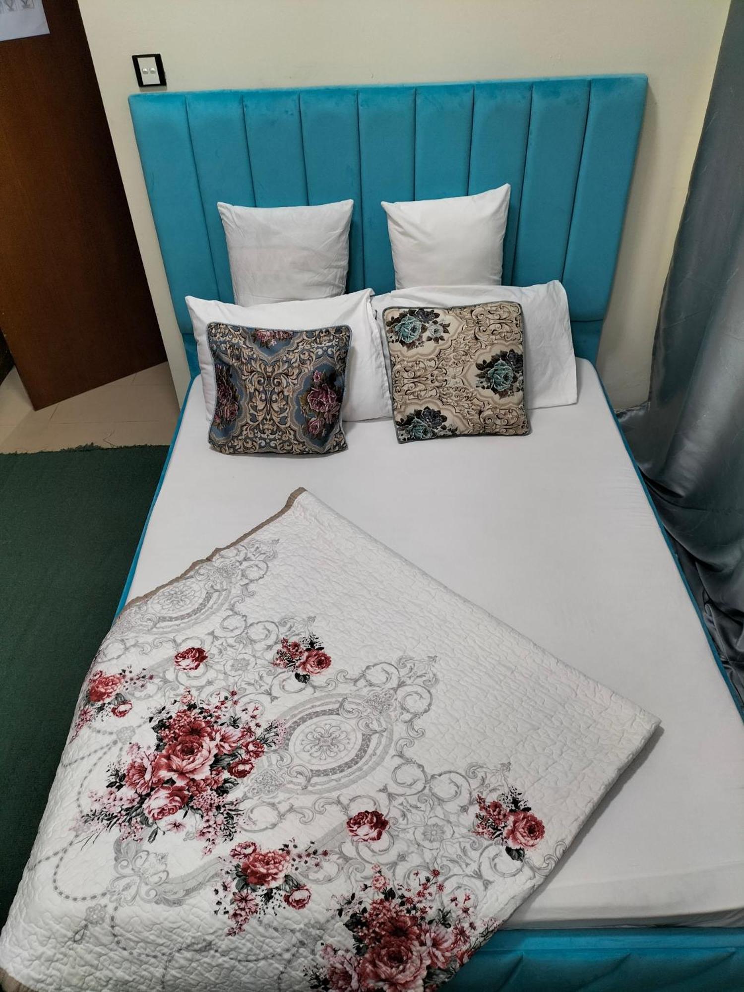 Bedspace, Hostel And Accomodation Al Nahda 2 Dubai Esterno foto